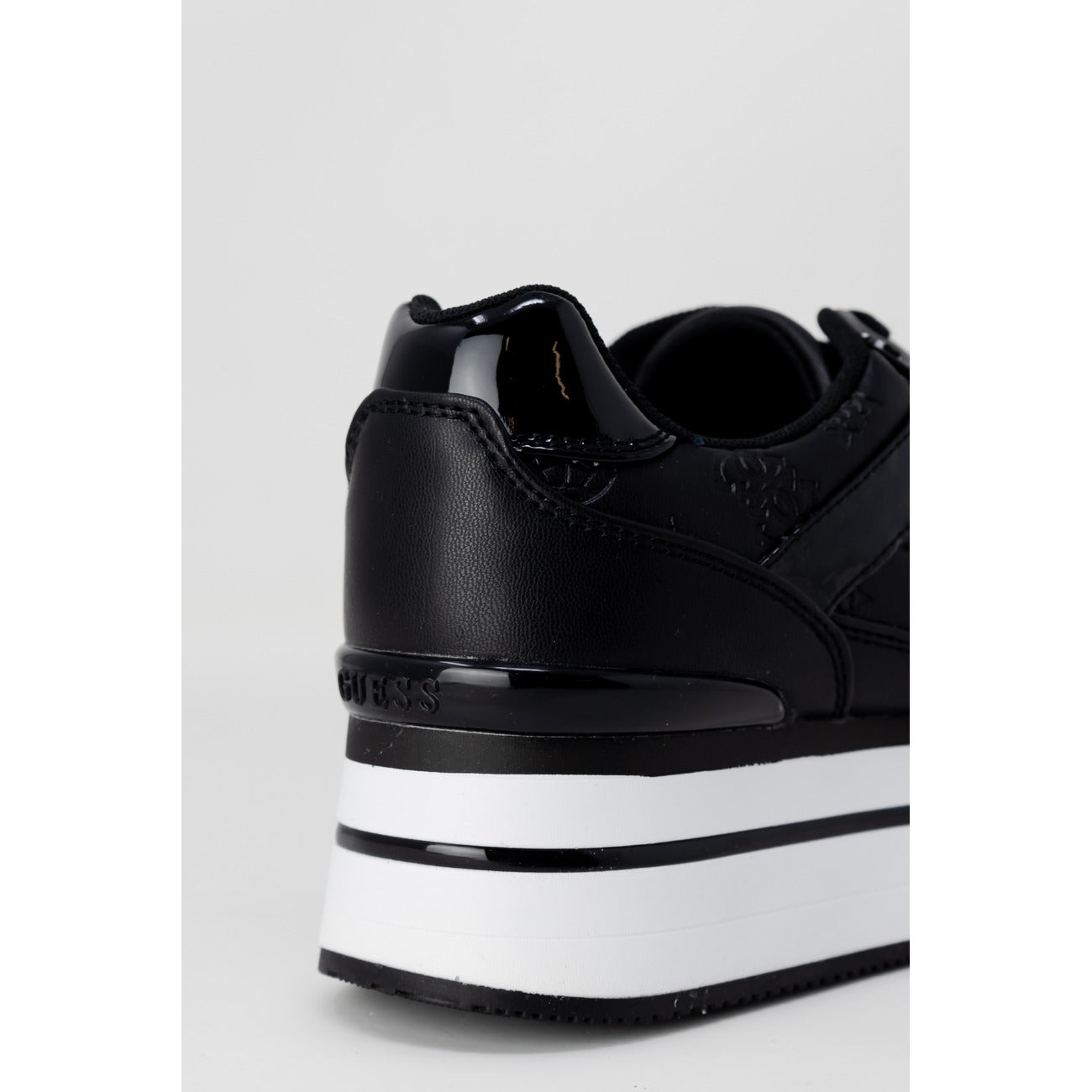 Guess - Sneakers Donna